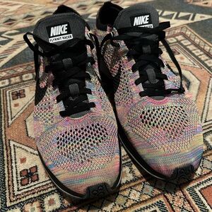 Nike Flyknit Racer